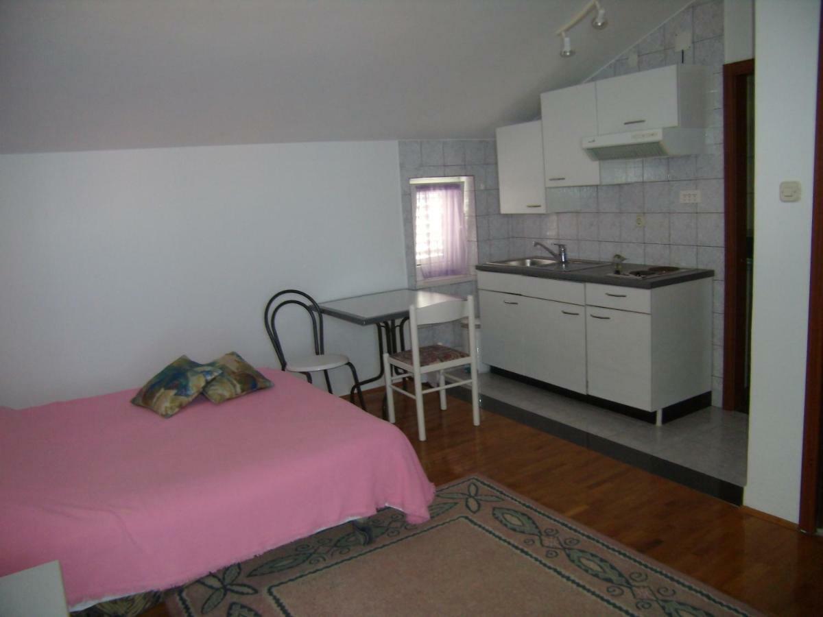 Apartment Zelencic Kali Exterior foto